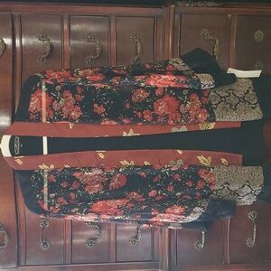 Lightweight Shear Kimono